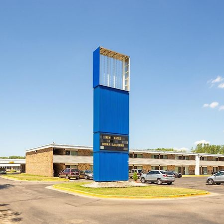 Oyo Hotel Mona Lake Muskegon Kültér fotó