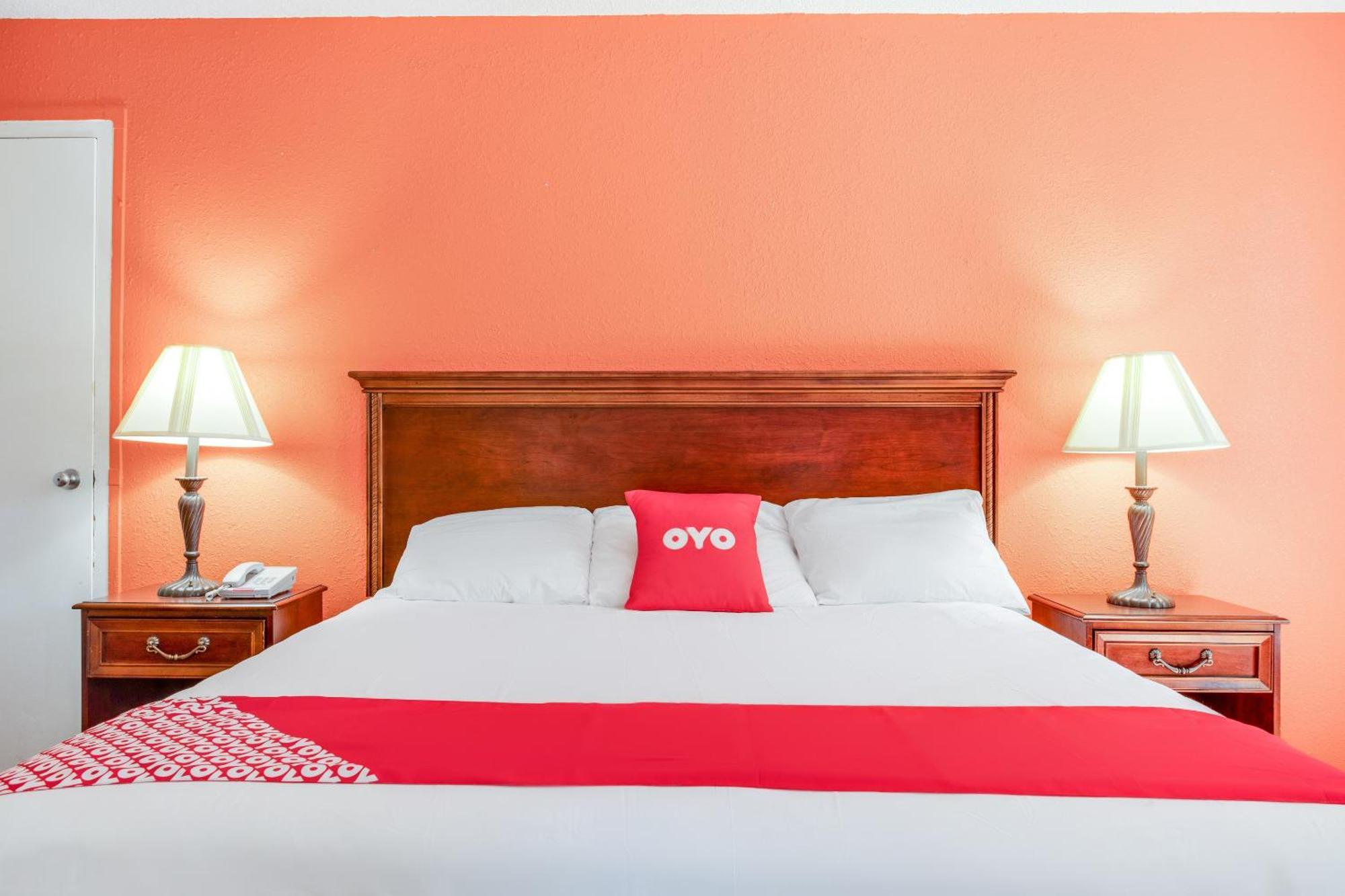 Oyo Hotel Mona Lake Muskegon Kültér fotó