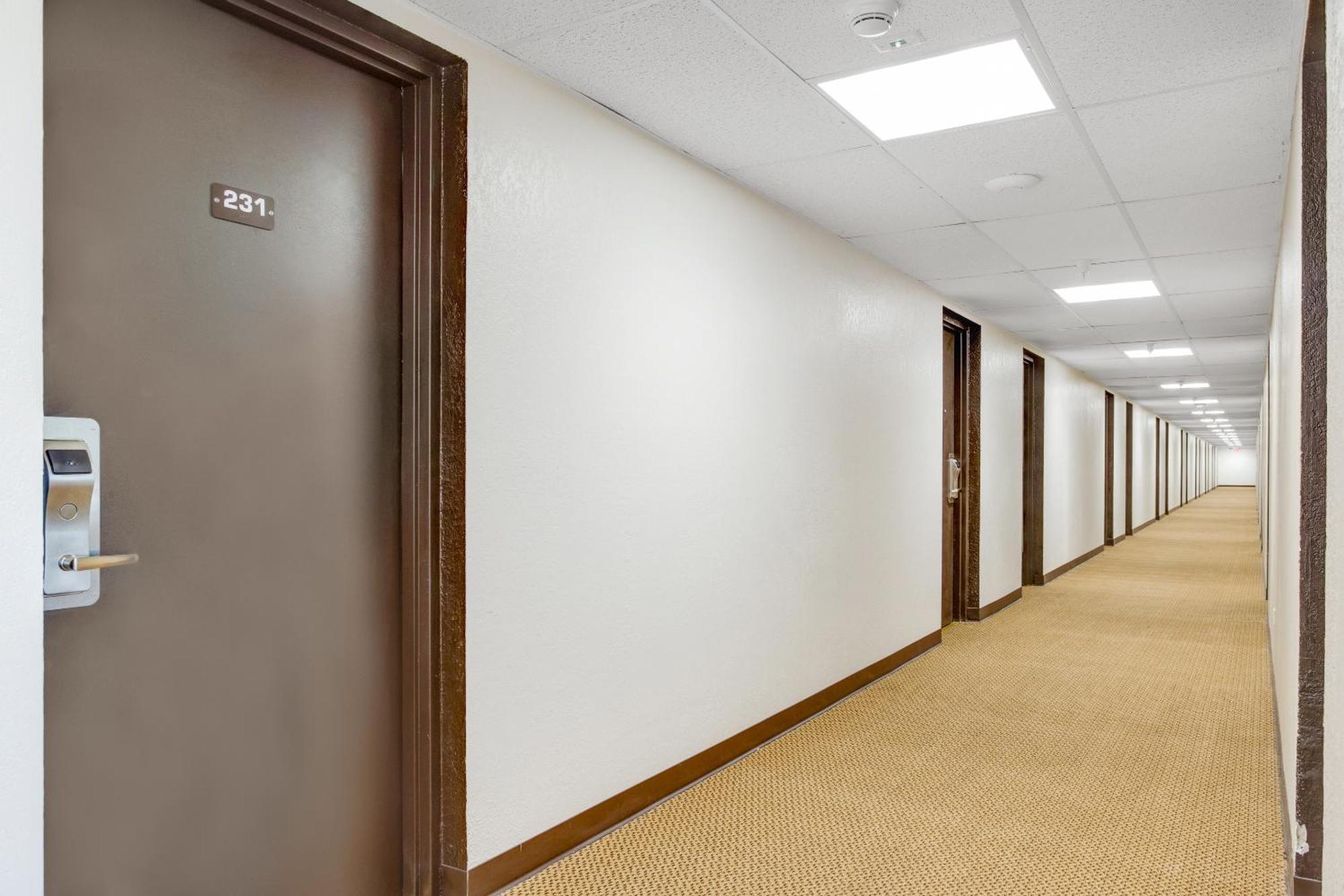 Oyo Hotel Mona Lake Muskegon Kültér fotó
